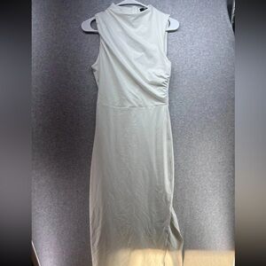 Elegant Sleeveless Cream Midi Dress